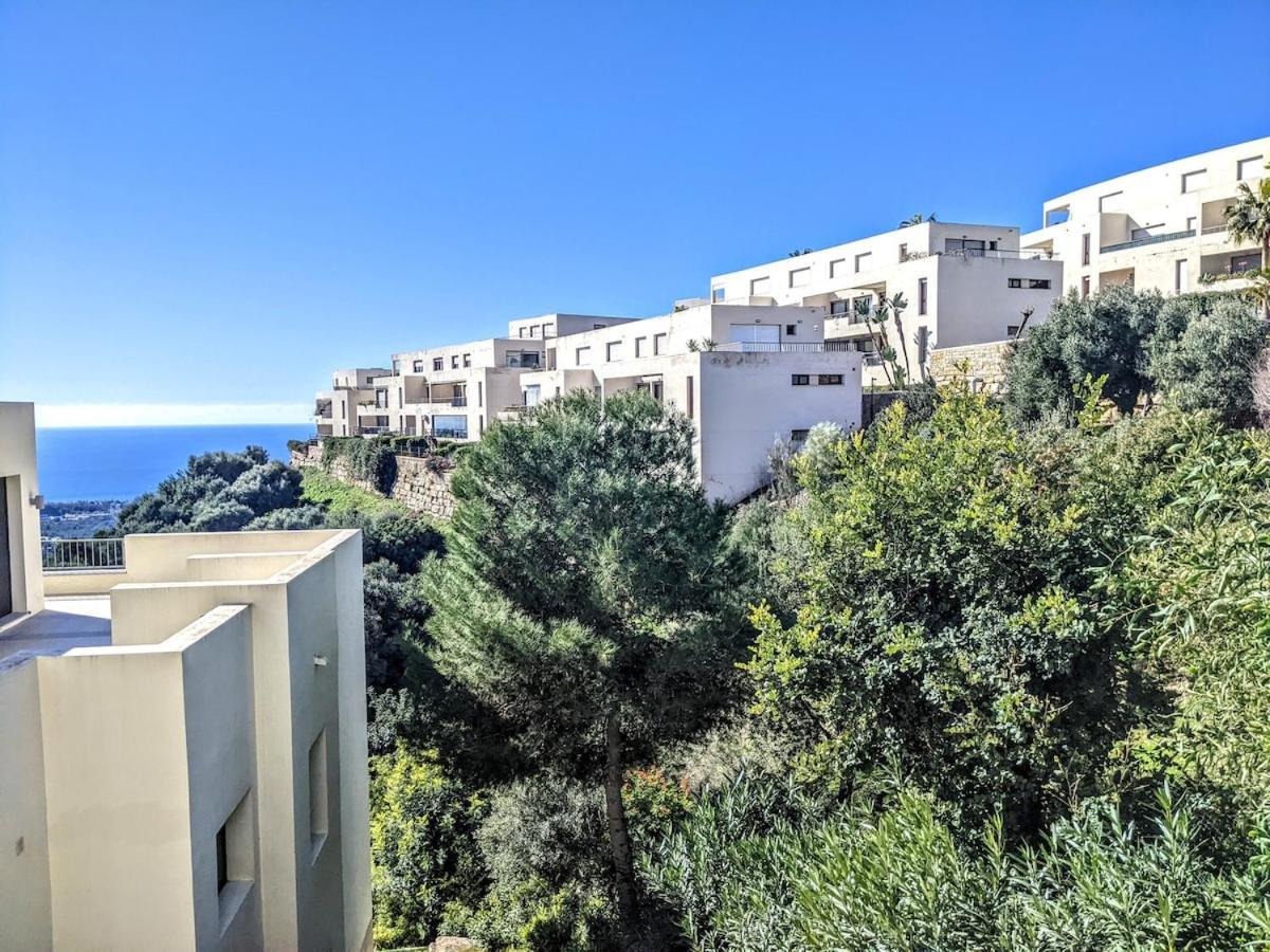 Spacious With 3 Pools & Gym Appartement Marbellac