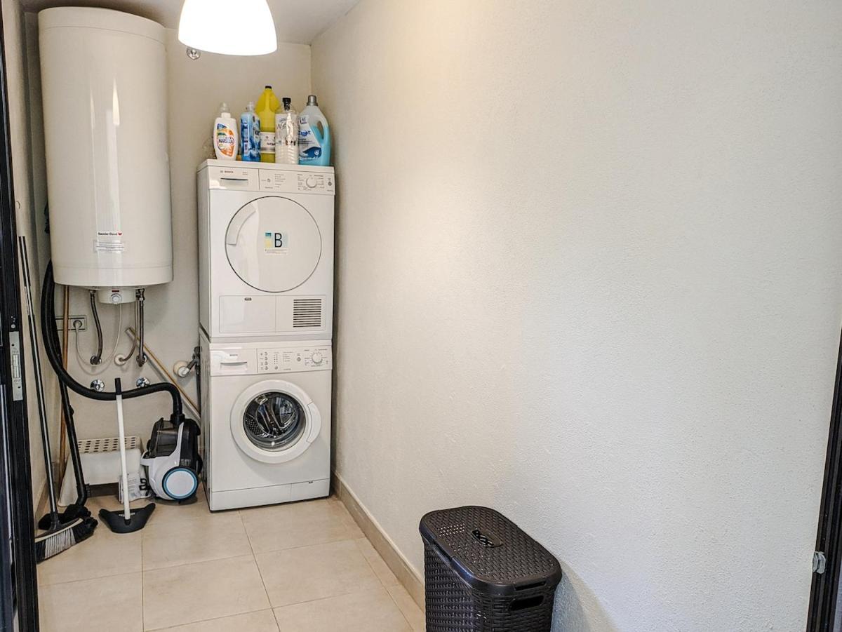 Spacious With 3 Pools & Gym Appartement *